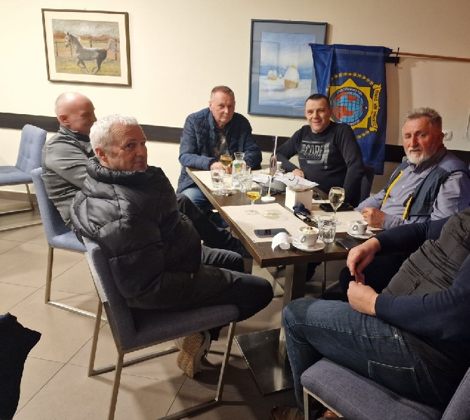 Sjenica Uprovnog  odbora Kluba 