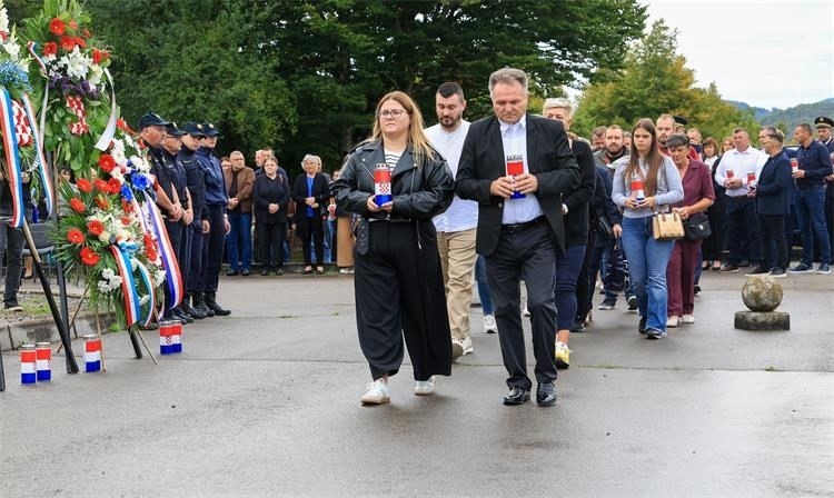 Obilježena 34. godišnjica pogibije četvorice policijskih službenika u Žutoj Lokvi