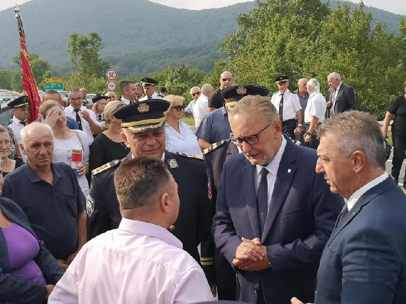 Ministar Davor Božinović prisustvovao obilježavanju 28. godišnjice pogibije četvorice hrvatskih redarstvenika u Žutoj Lokvi