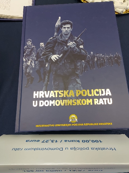 Izložba „Hrvatska policija u Domovinskom ratu – policija u obrani ličko-senjskog kraja“ otvorena je u Gospiću do 31. listopada 2022