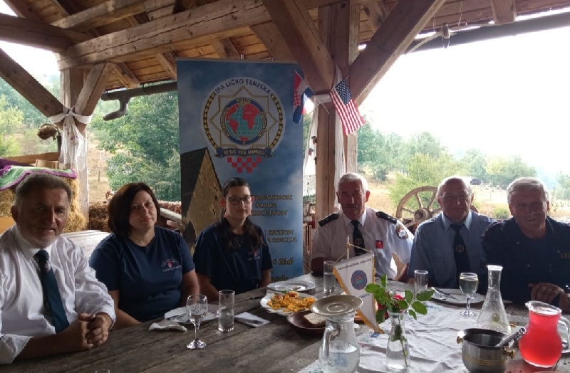 Članovi IPA  Karlovac na dan Gospe Karmelske u Kuterevu 