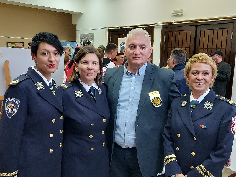 Izložba „Hrvatska policija u Domovinskom ratu – policija u obrani ličko-senjskog kraja“ otvorena je u Gospiću do 31. listopada 2022