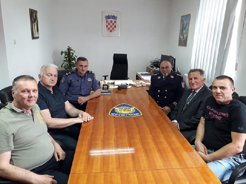 Delegacija Regionalnog kluba IPA Ličko-senjske na prijamu kod načelnika Policijske uprave 
