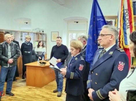 Hrvatska policija u Domovinskom ratu – u Otočcu otvorena izložba