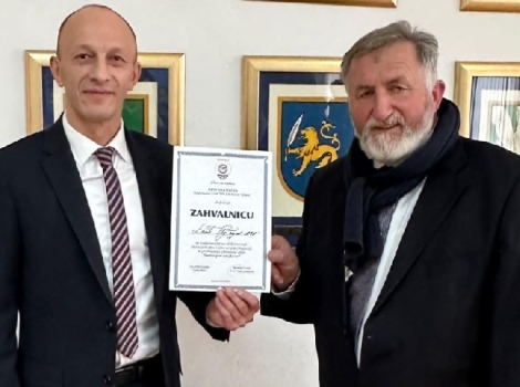 Predsjednik Bukovac uručio zahvalnicu županu Pertyju