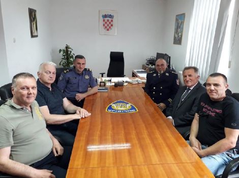 Delegacija Regionalnog kluba IPA Ličko-senjske na prijamu kod načelnika Policijske uprave 
